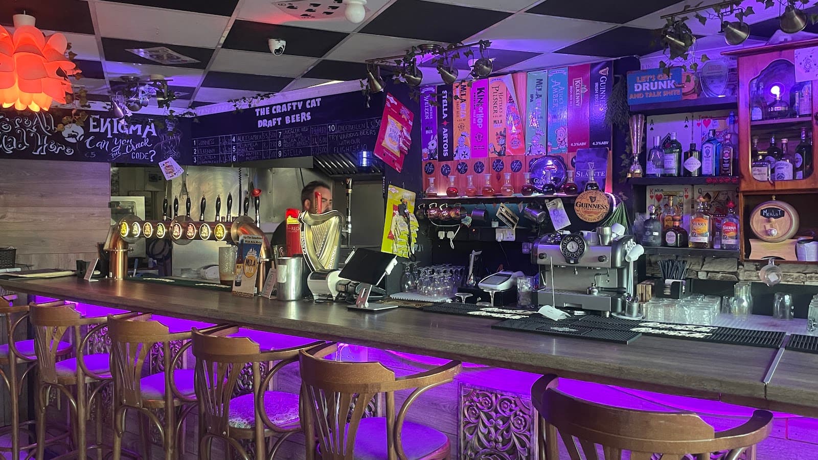 The Crafty Cat Pub — Irish pub in Saint Julian's