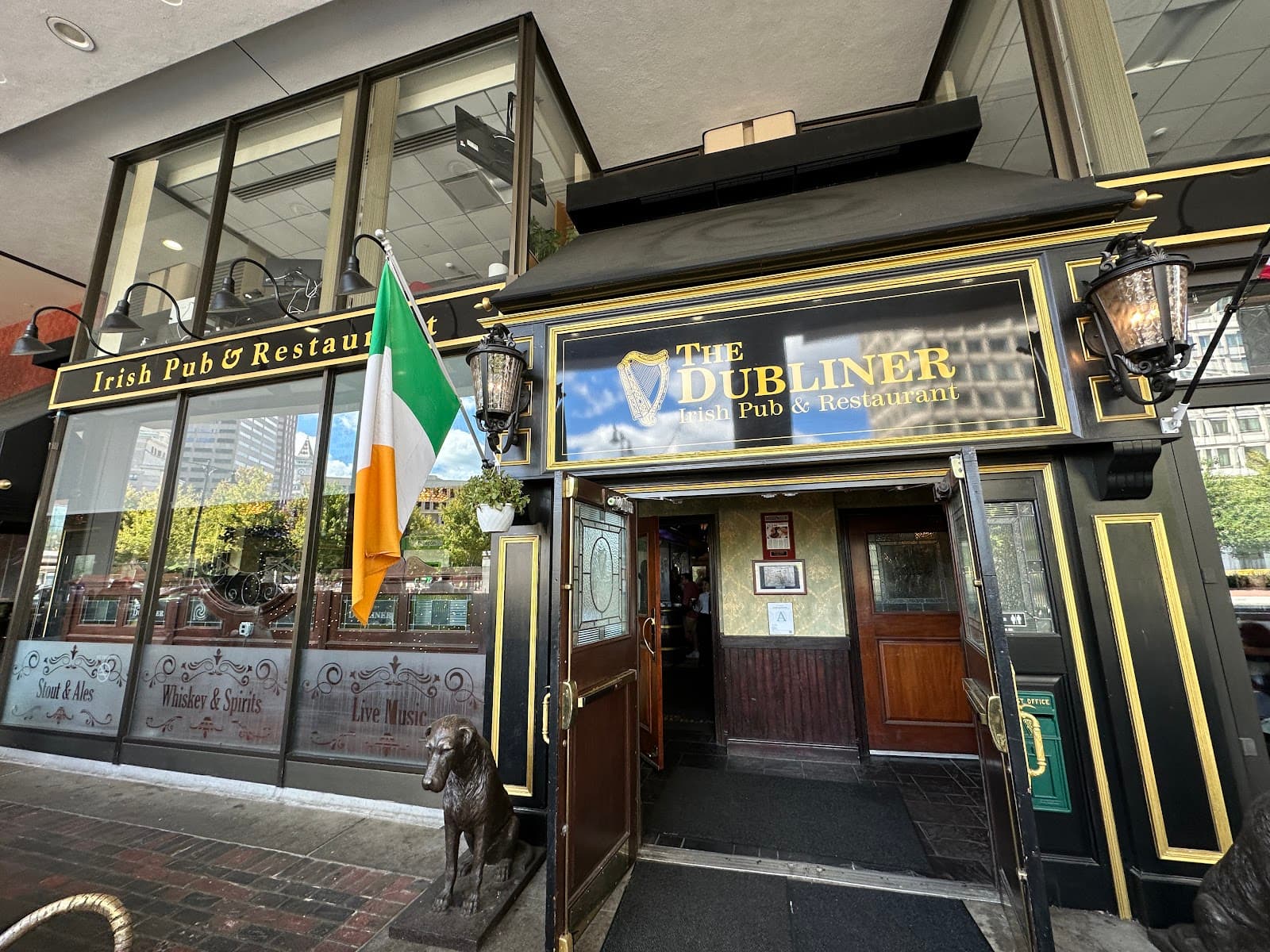The Dubliner Irish Pub — Irish pub in Boston