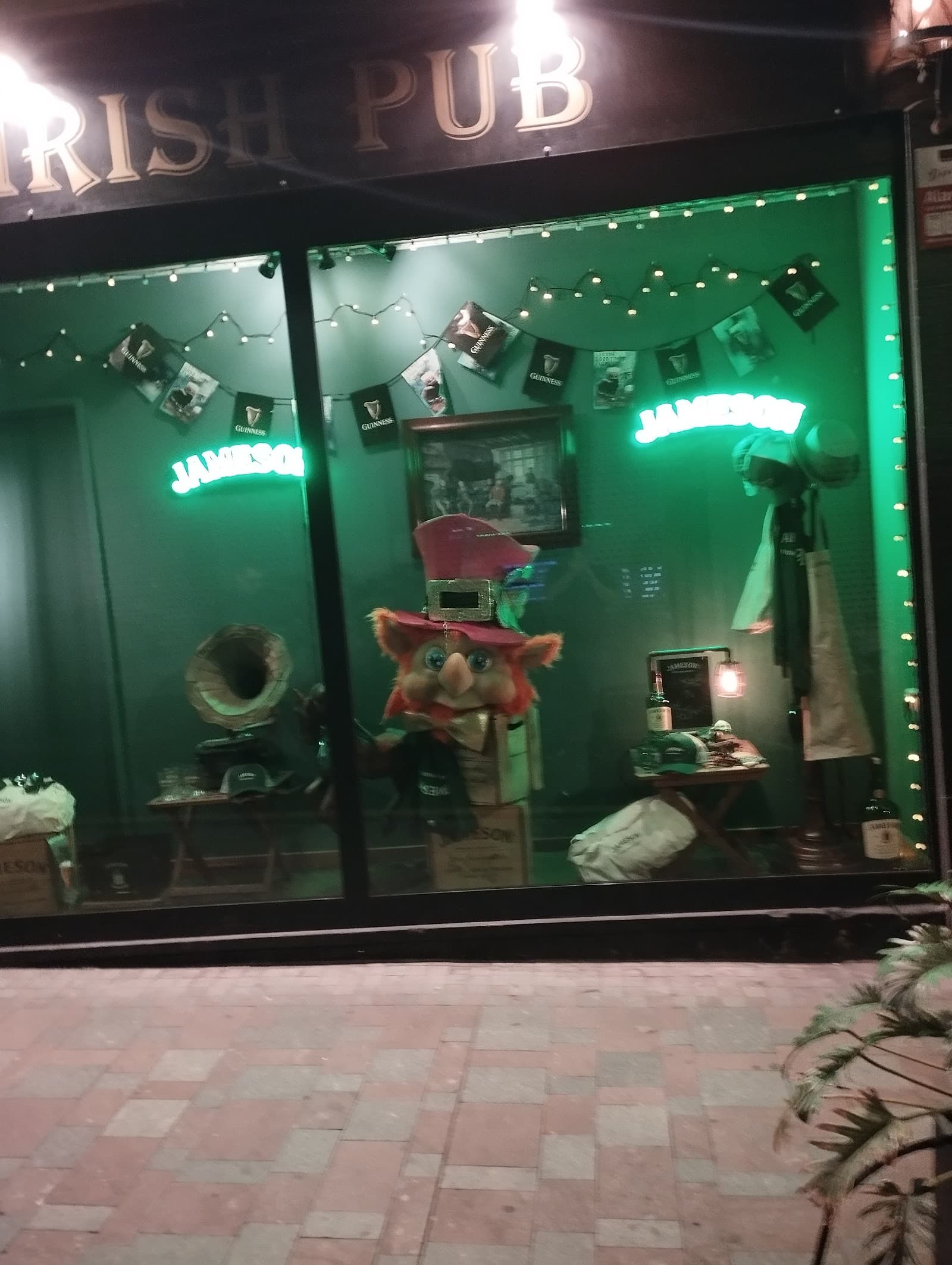 The Dubliner Santa Cruz — Irish pub in Tenerife