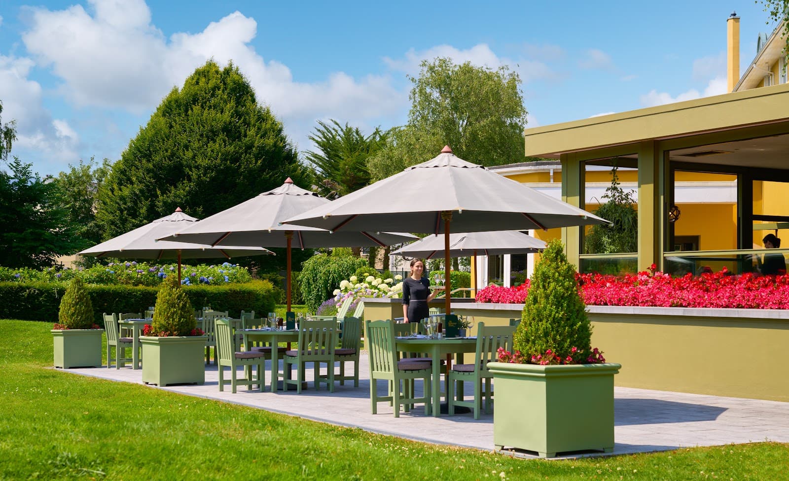 The Garden Bar & Terrace — Irish pub in Killarney