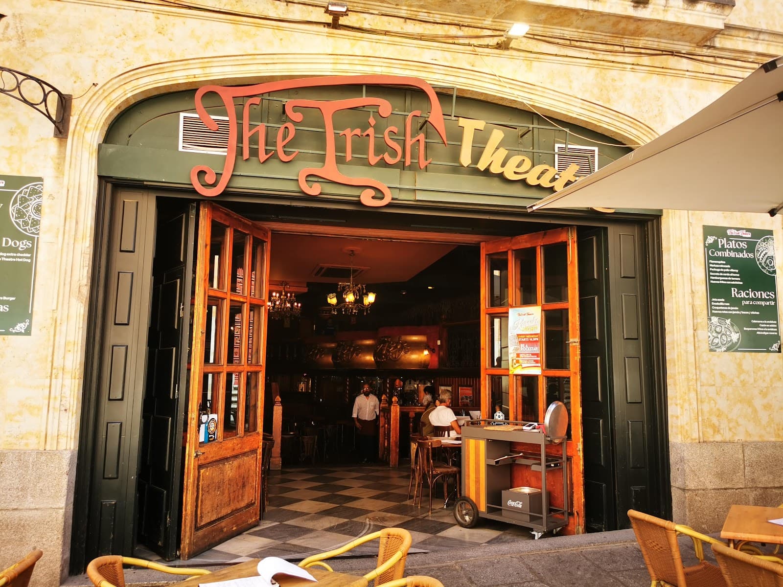 The Irish Theatre — Irish pub in Salamanca