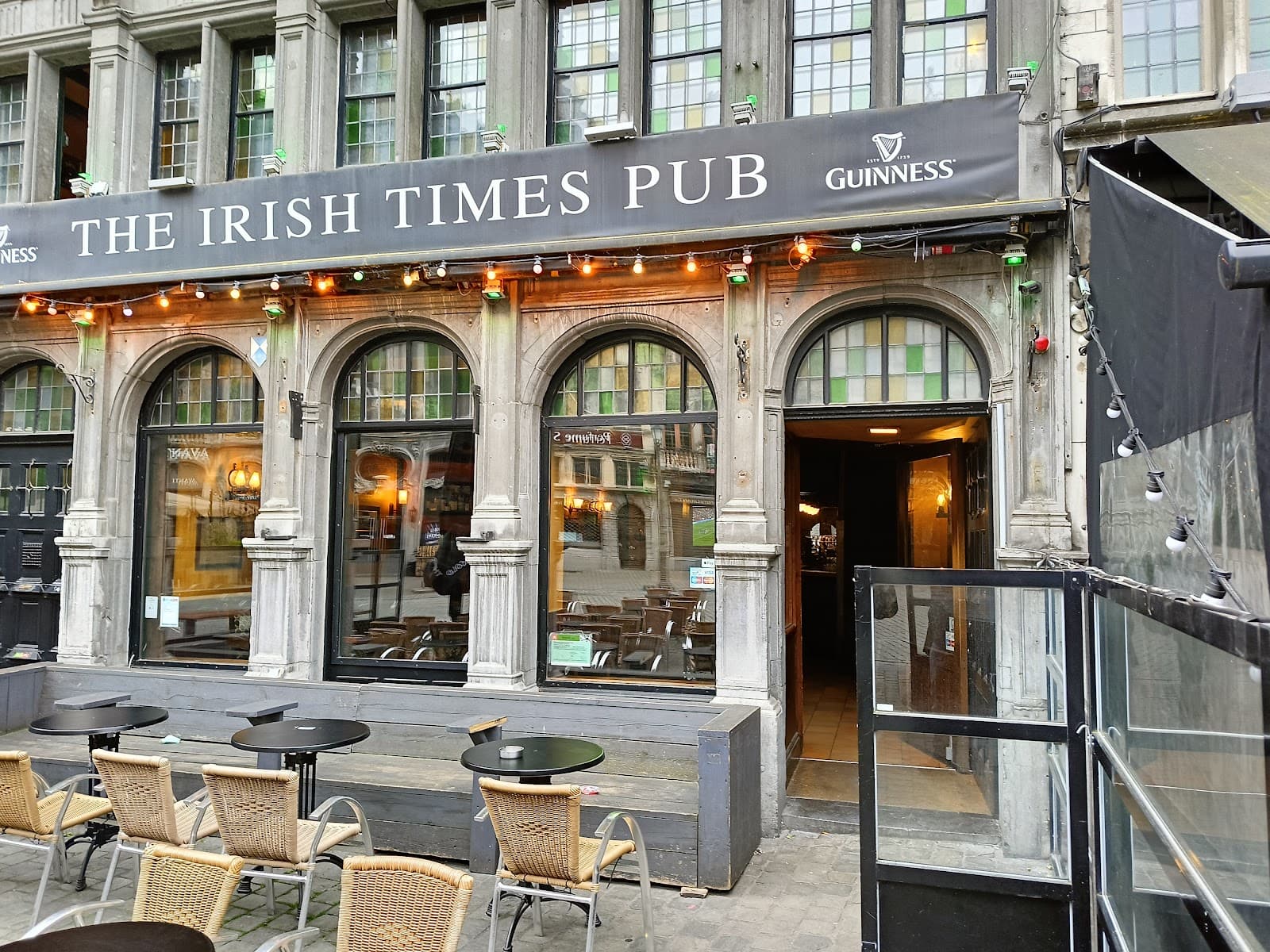 The Irish Times Pub — Irish pub in Antwerp