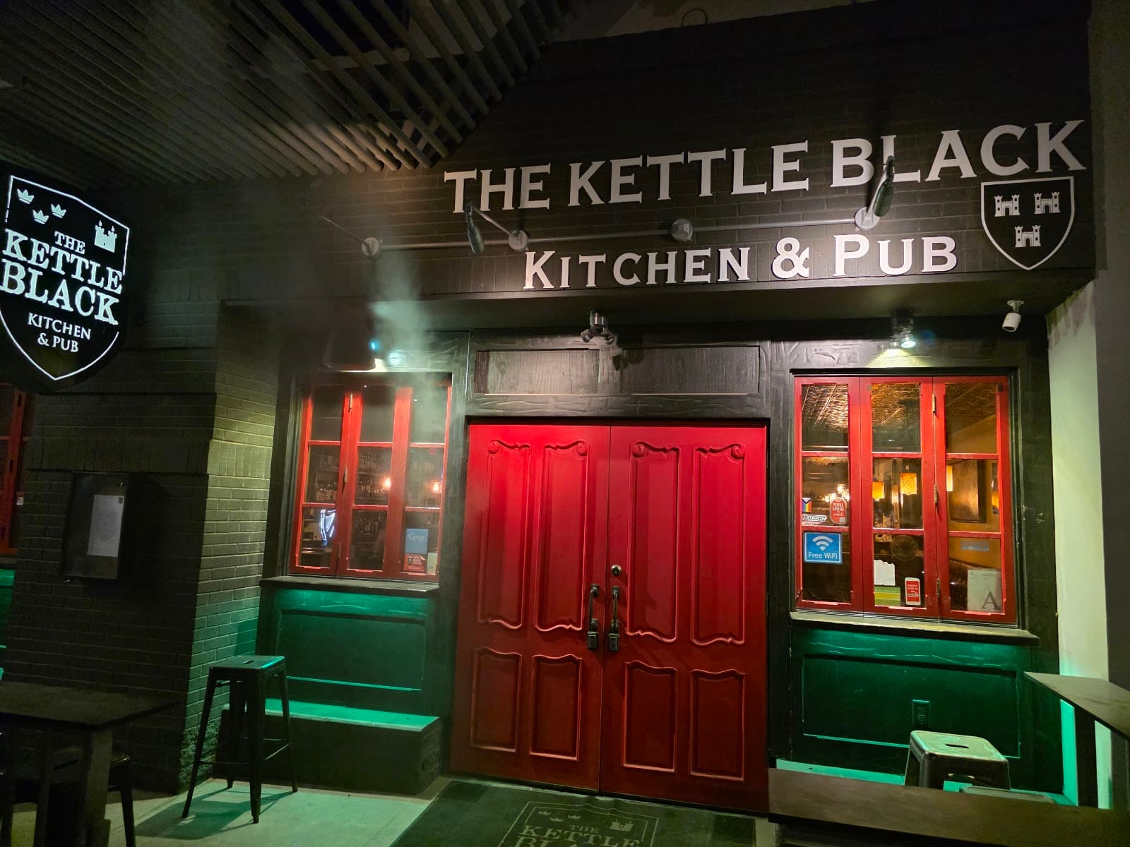 The Kettle Black Kitchen & Pub — Irish pub in Phoenix