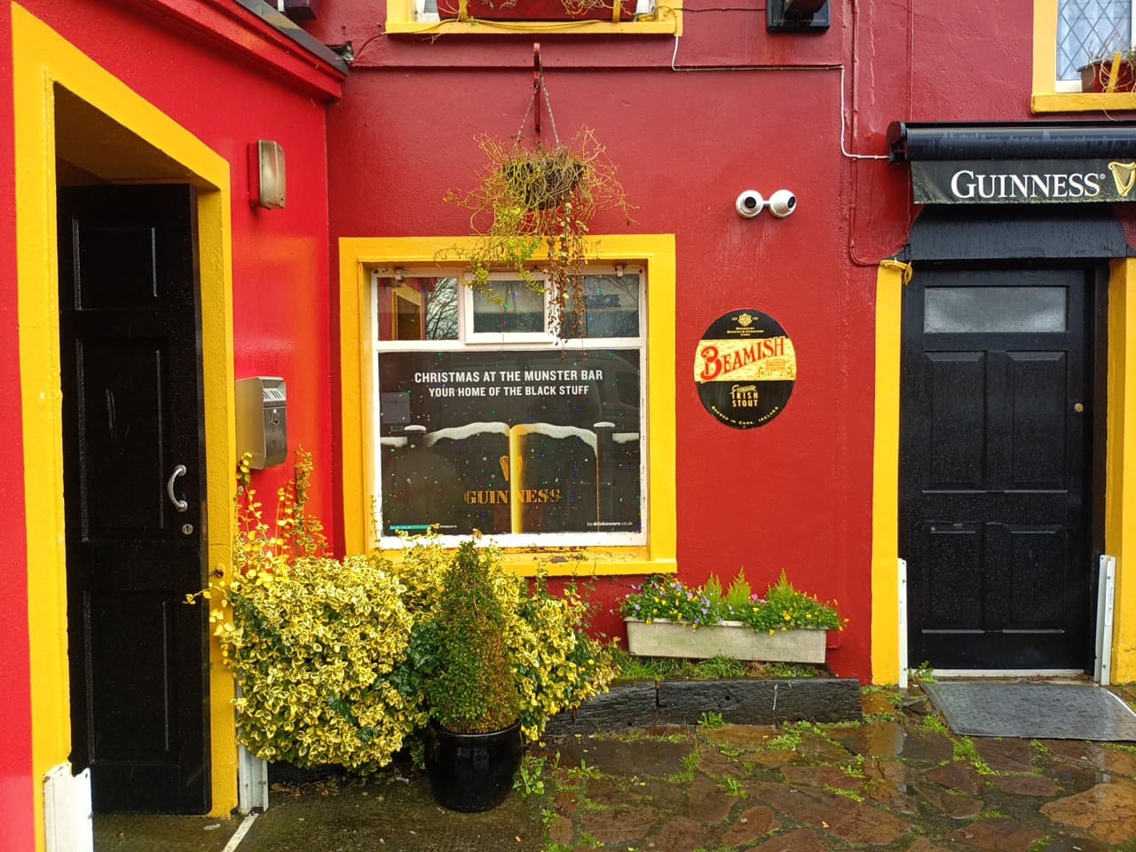 The Munster Bar — Irish pub in Tralee