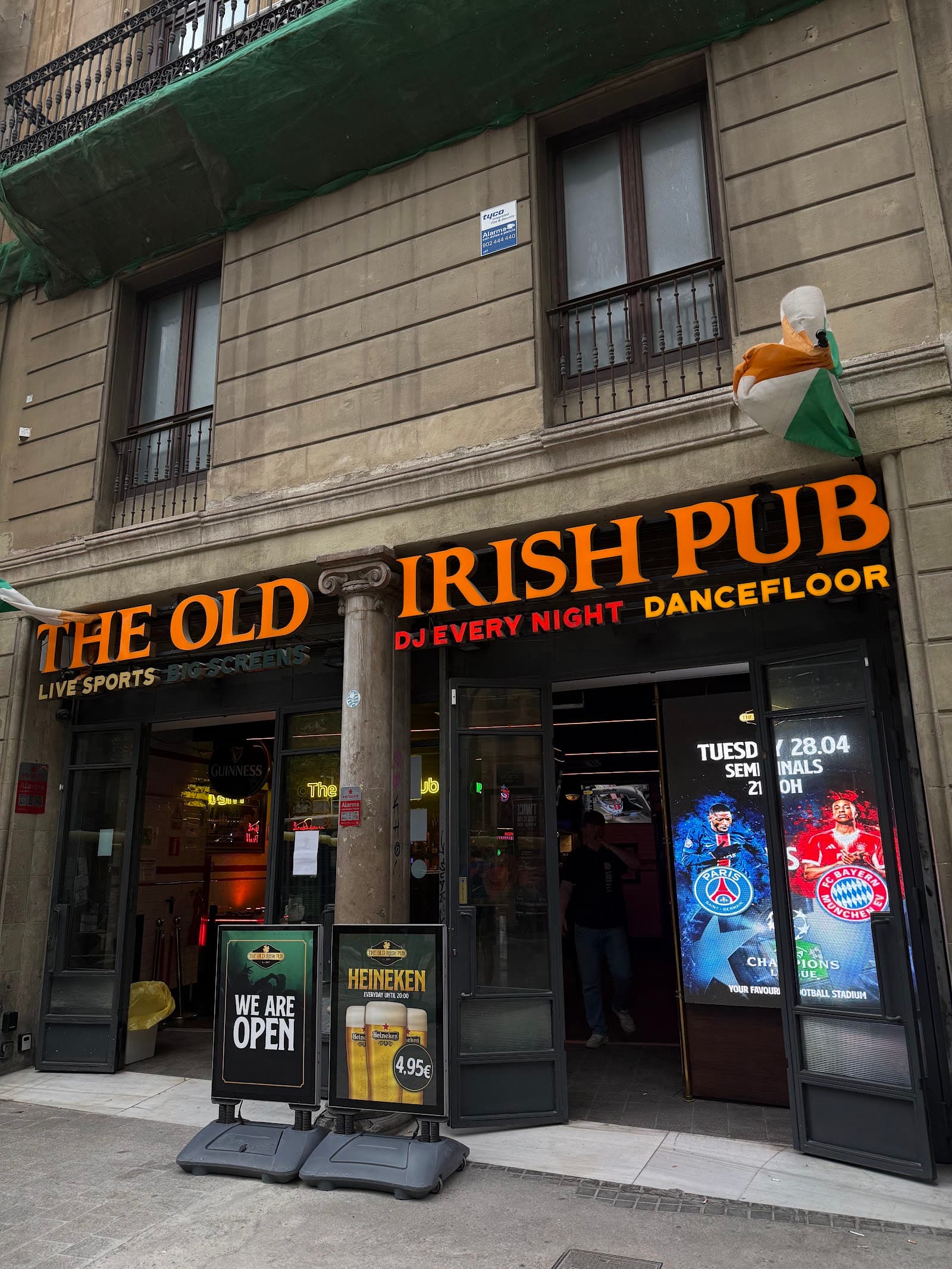 The Old Irish Pub - La Rambla — Irish pub in Barcelona