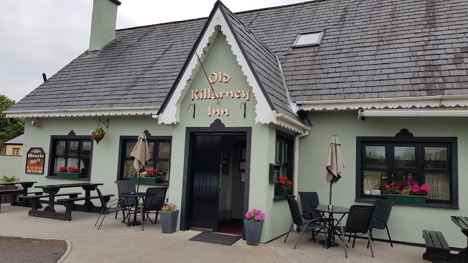 The Old Killarney Inn — Irish pub in Killarney