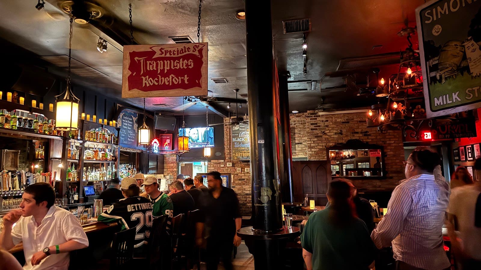 The Old Monk — Irish pub in Dallas