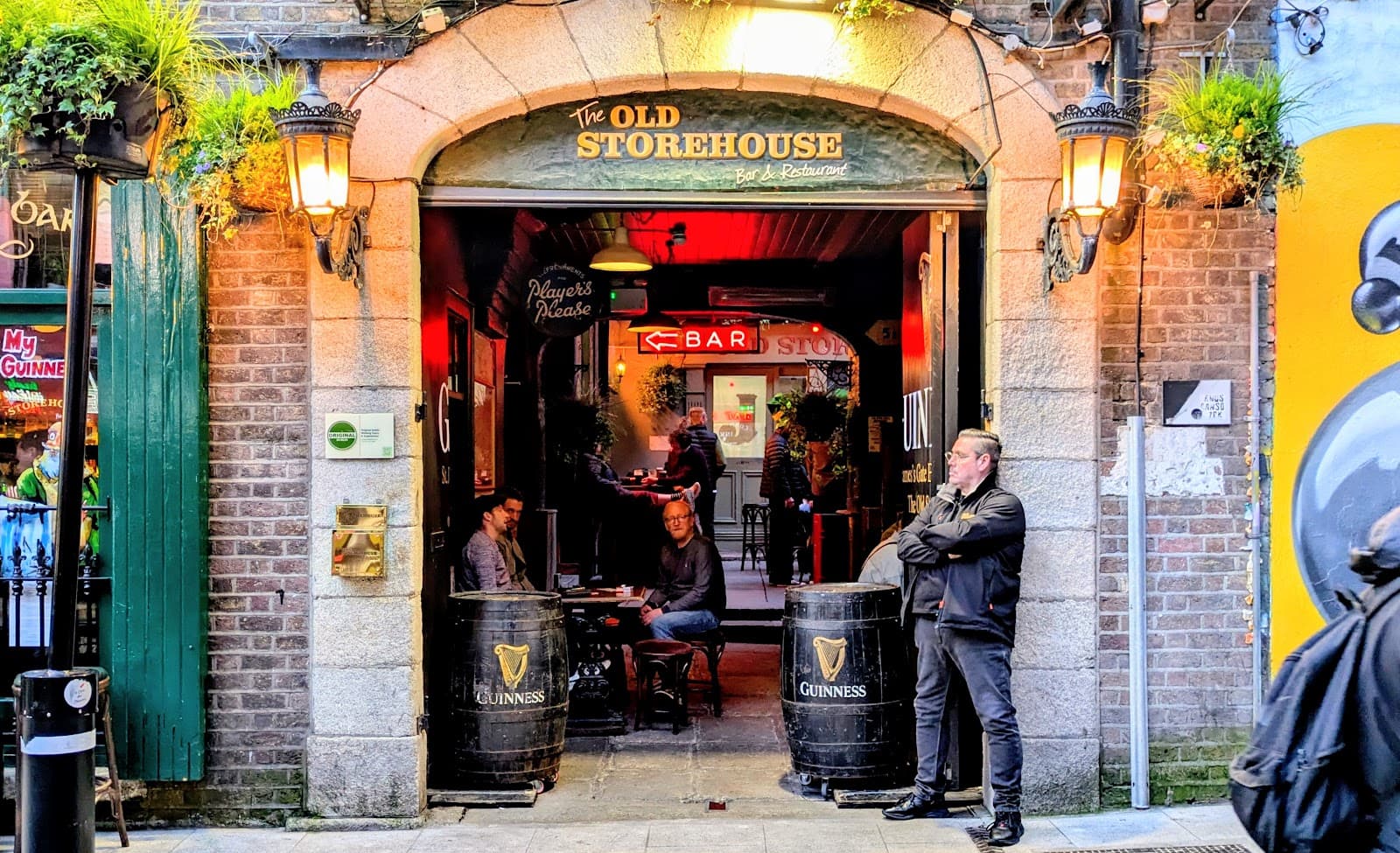 The Old Storehouse Bar and Restaurant — Irish pub in Dublin