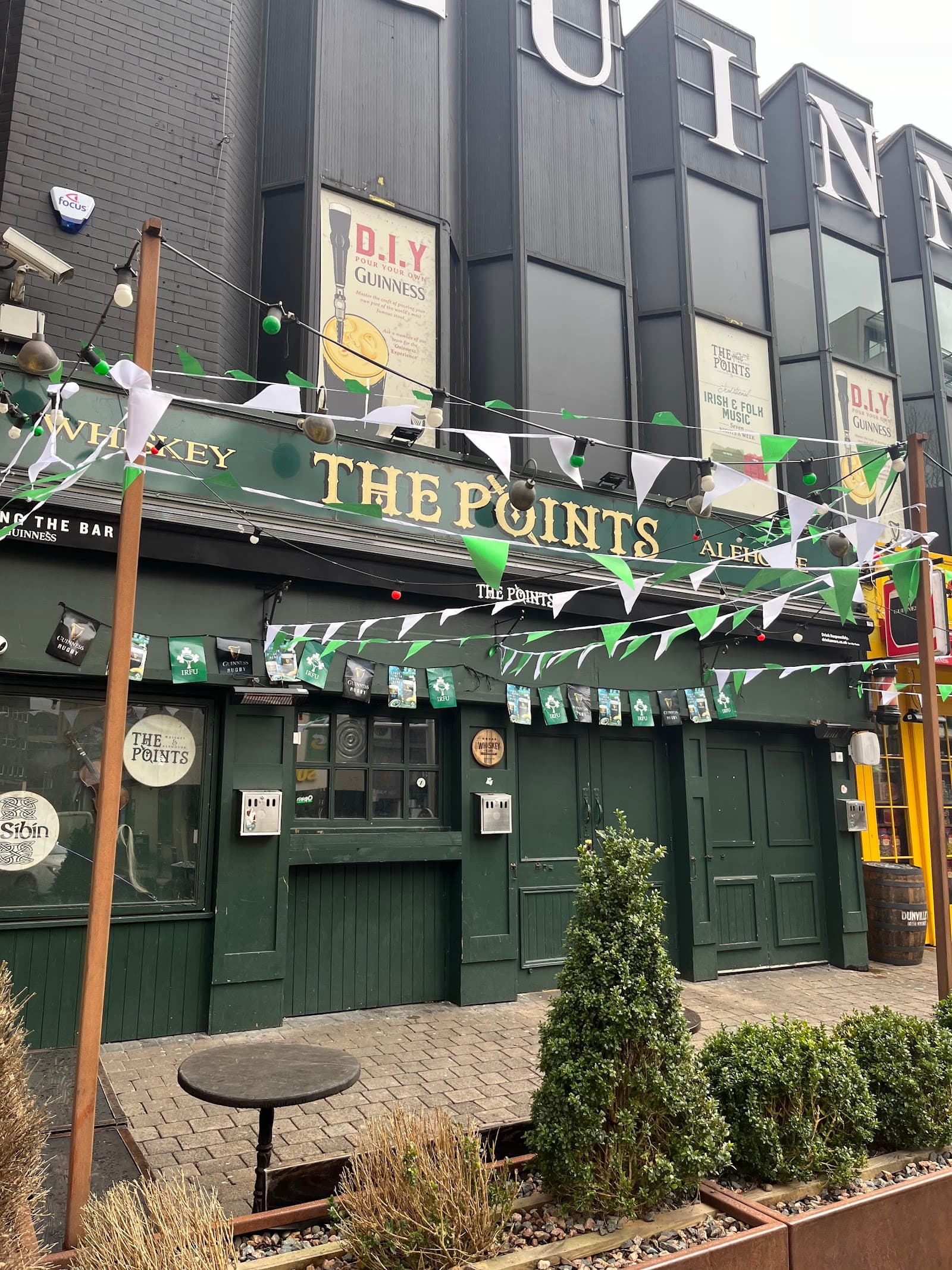 The Points — Irish pub in Belfast
