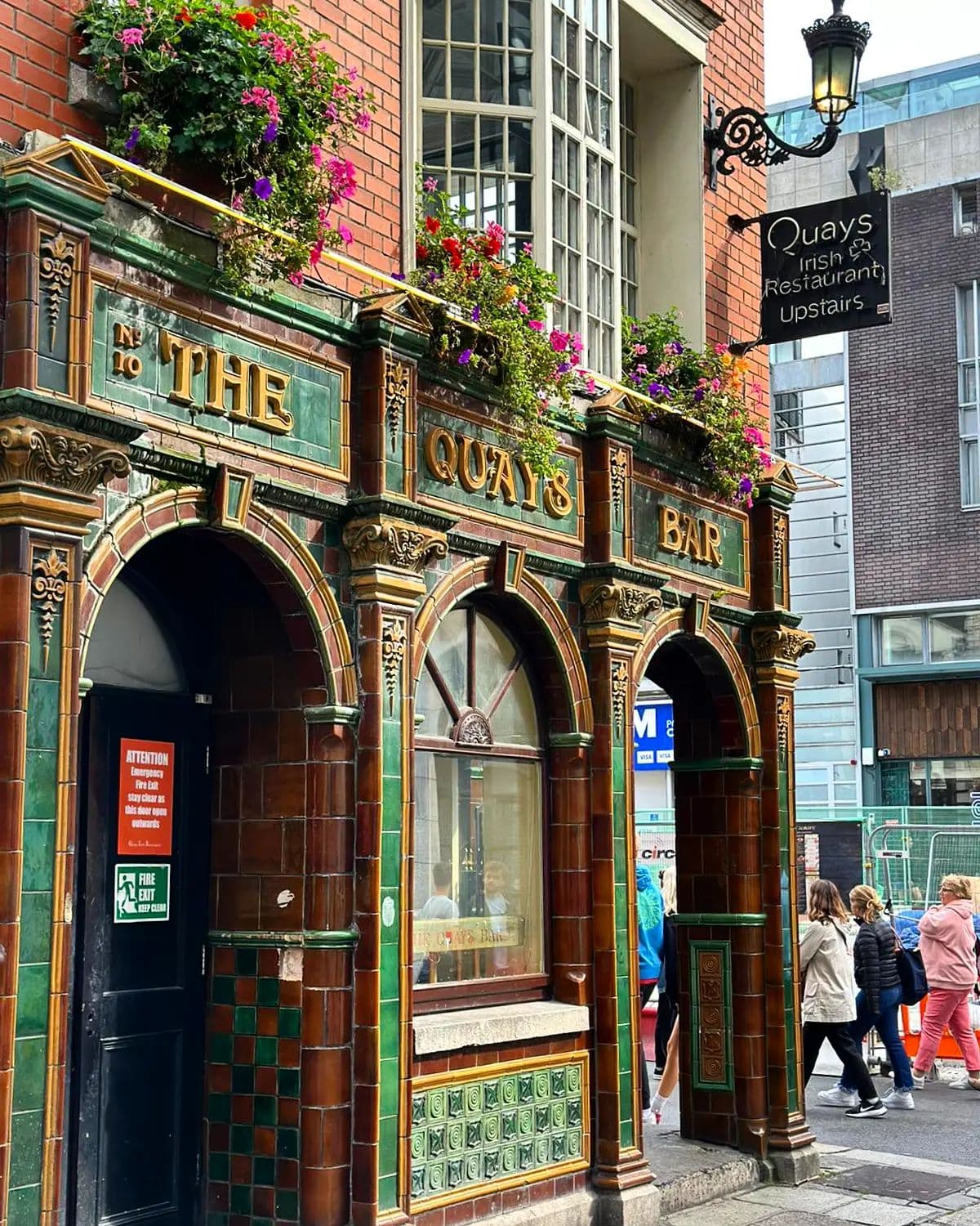 The Quays Dublin - Temple Bar — Irish pub in Dublin