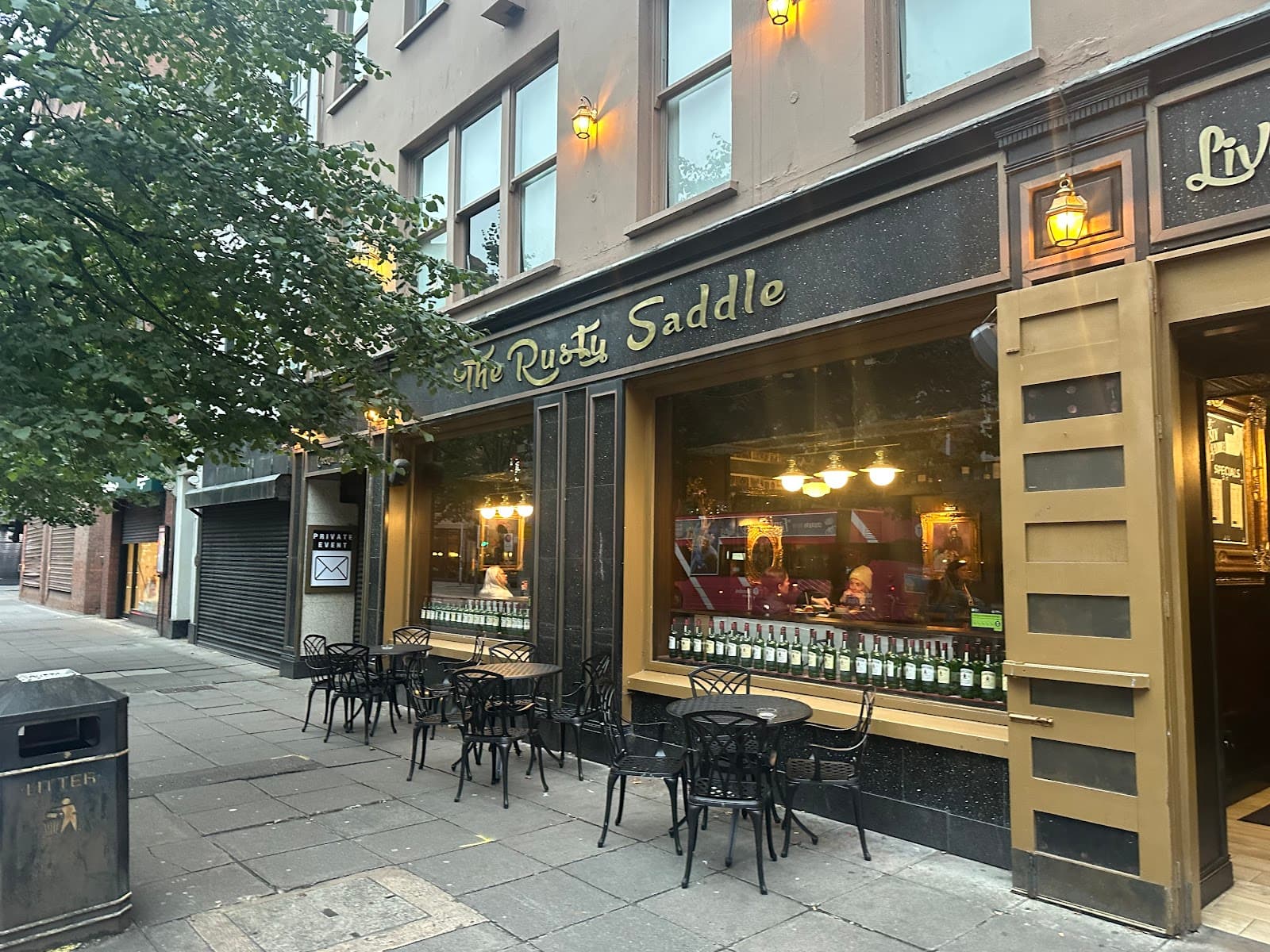 The Rusty Saddle — Irish pub in Belfast