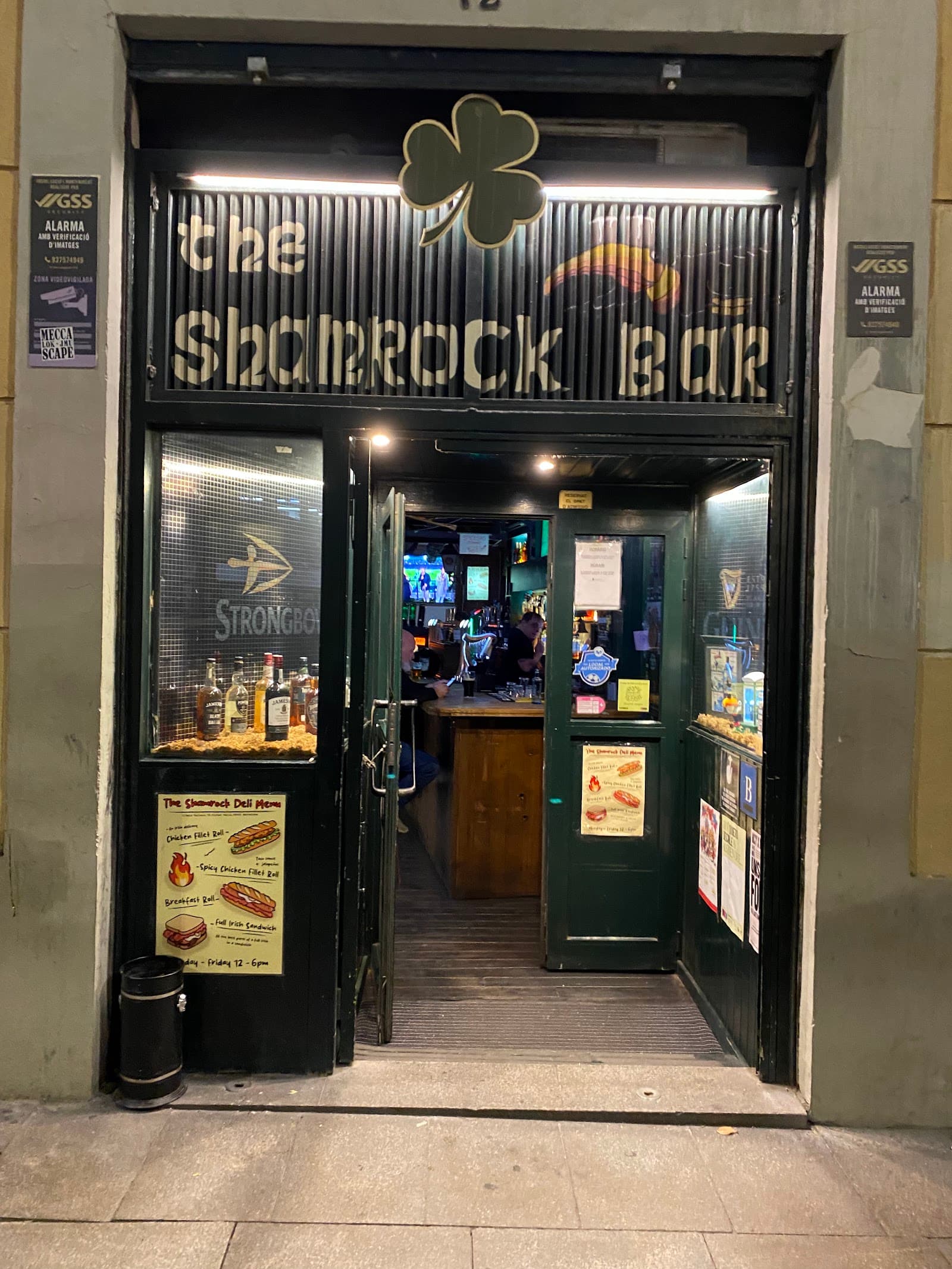 The Shamrock Bar — Irish pub in Barcelona