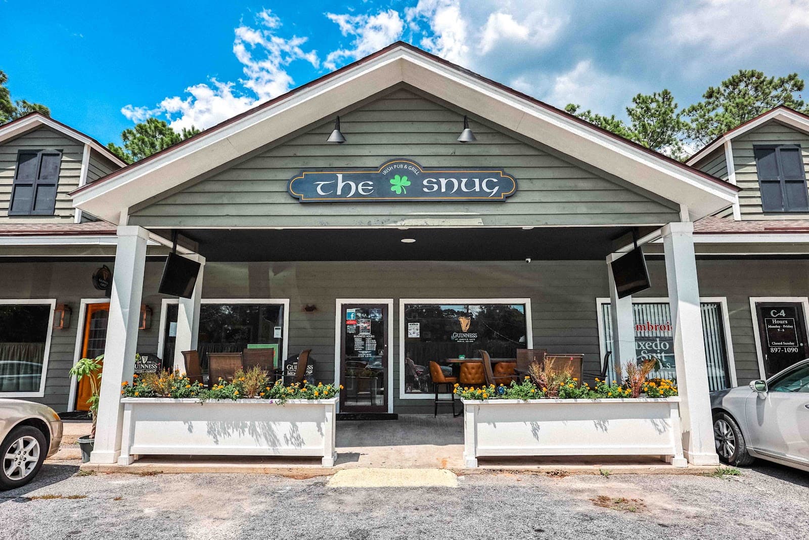 The Snug Irish Pub — Irish pub in Savannah