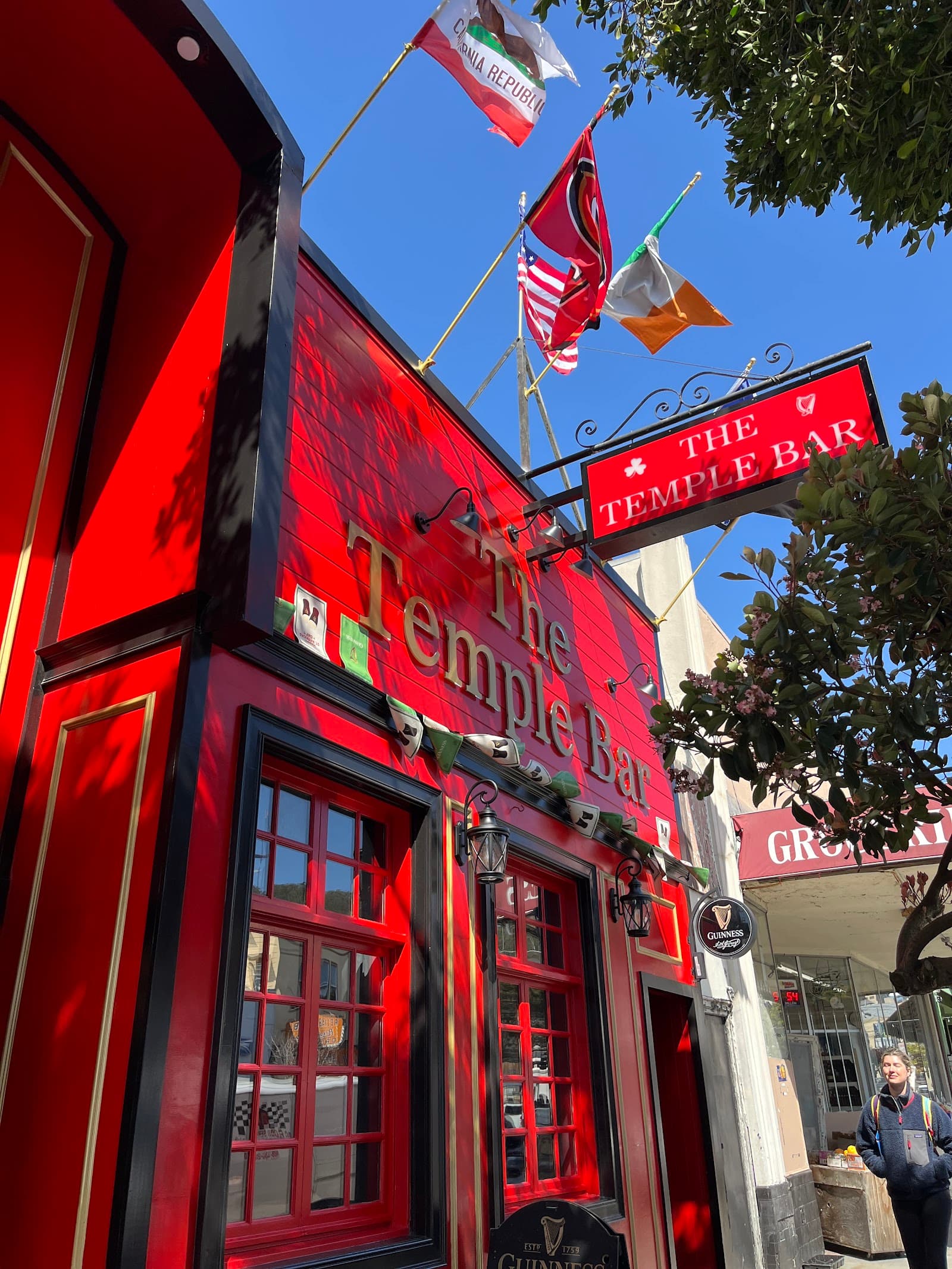 The Temple Bar — Irish pub in San Francisco