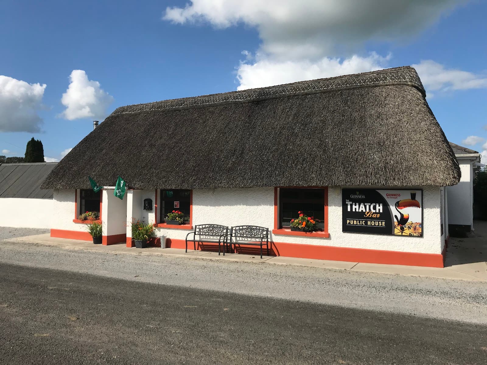 The Thatch Bar — Irish pub in Adare