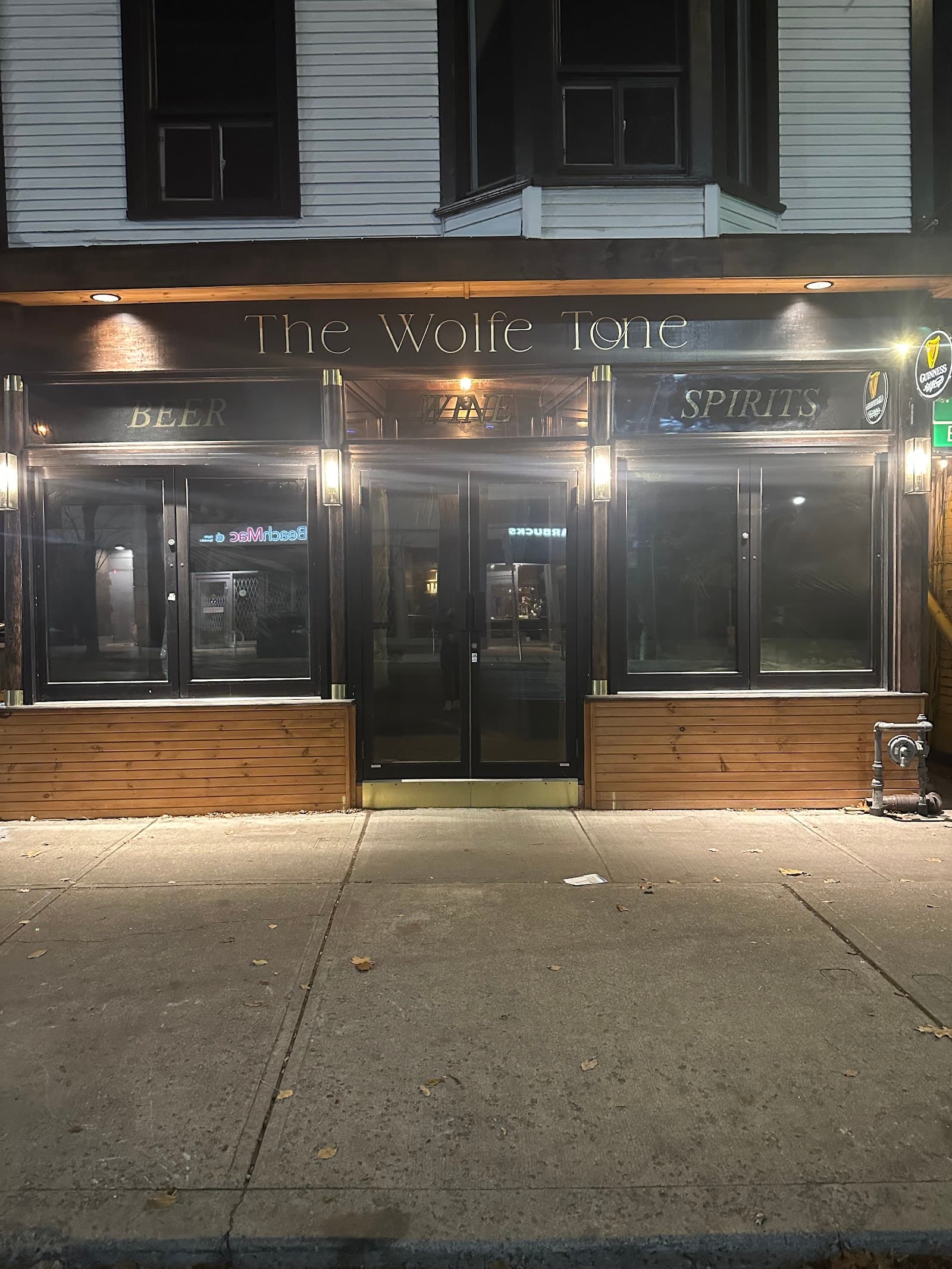The Wolfe Tone Irish Pub — Irish pub in Toronto