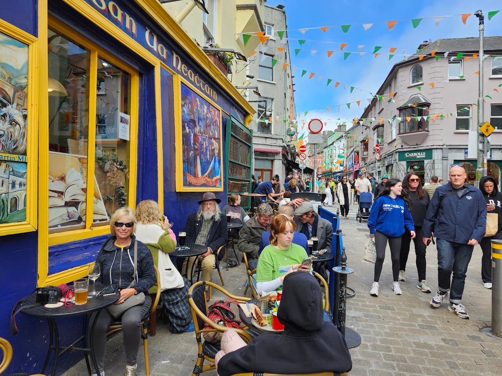 Tigh Neachtain — Irish pub in Galway