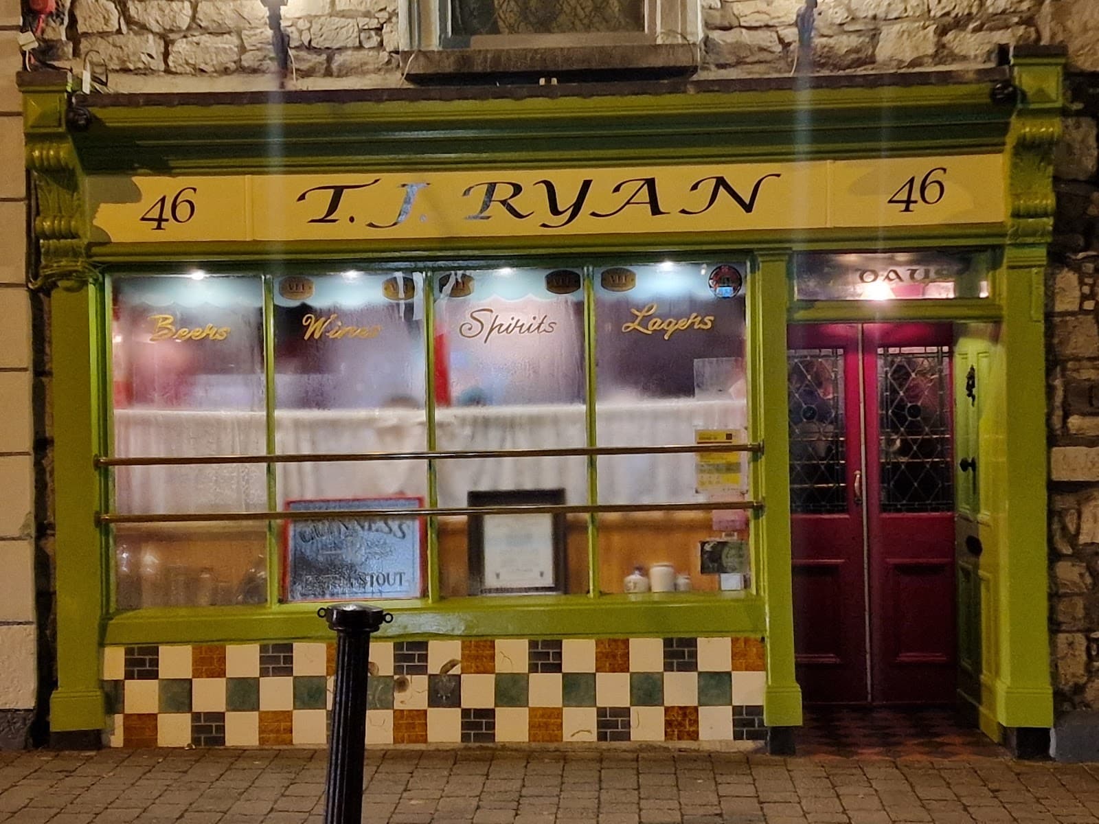 TJ Ryan Traditional Irish Pub — Irish pub in Cashel