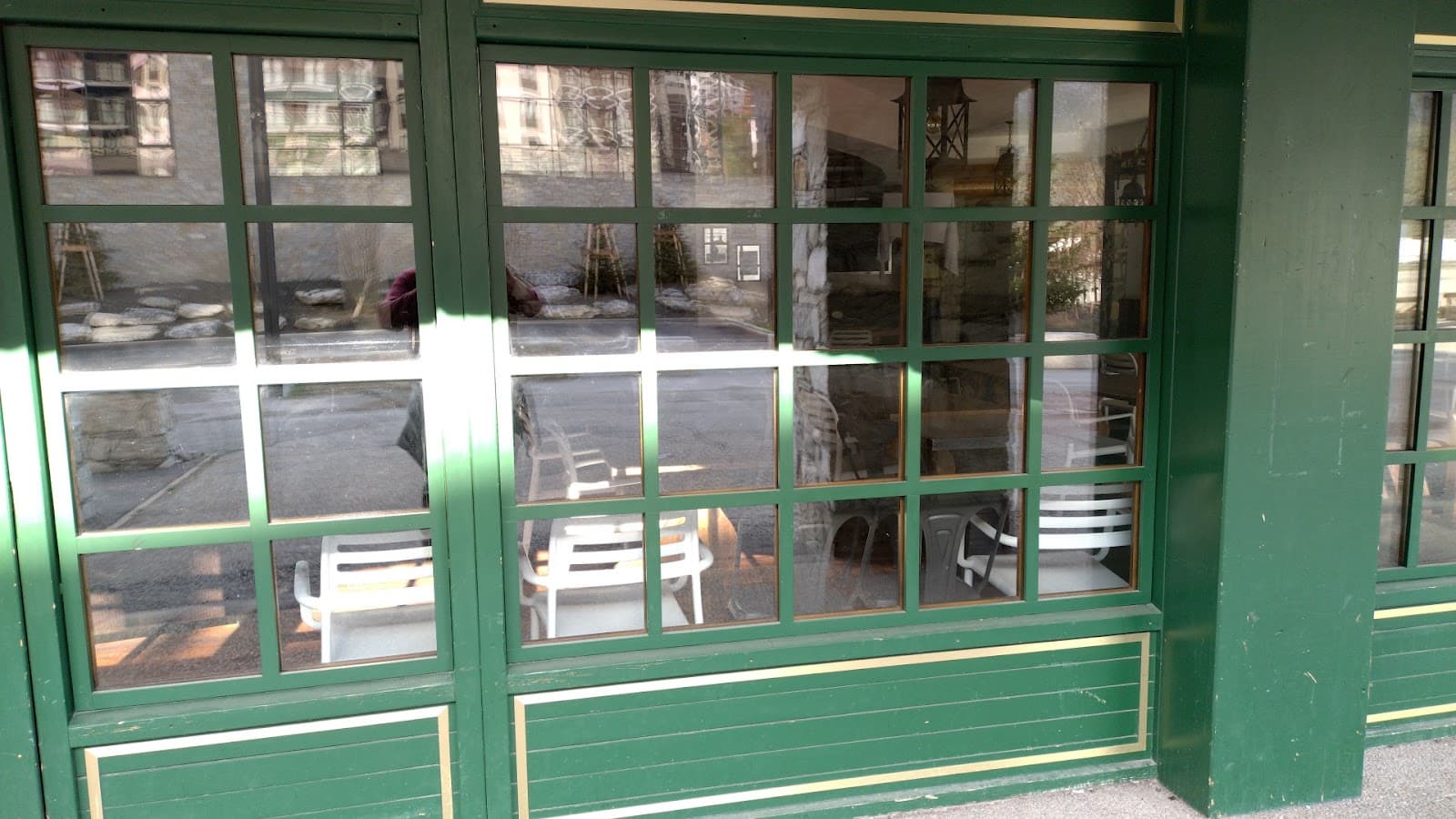 Tom Crean's Pub — Irish pub in Tignes