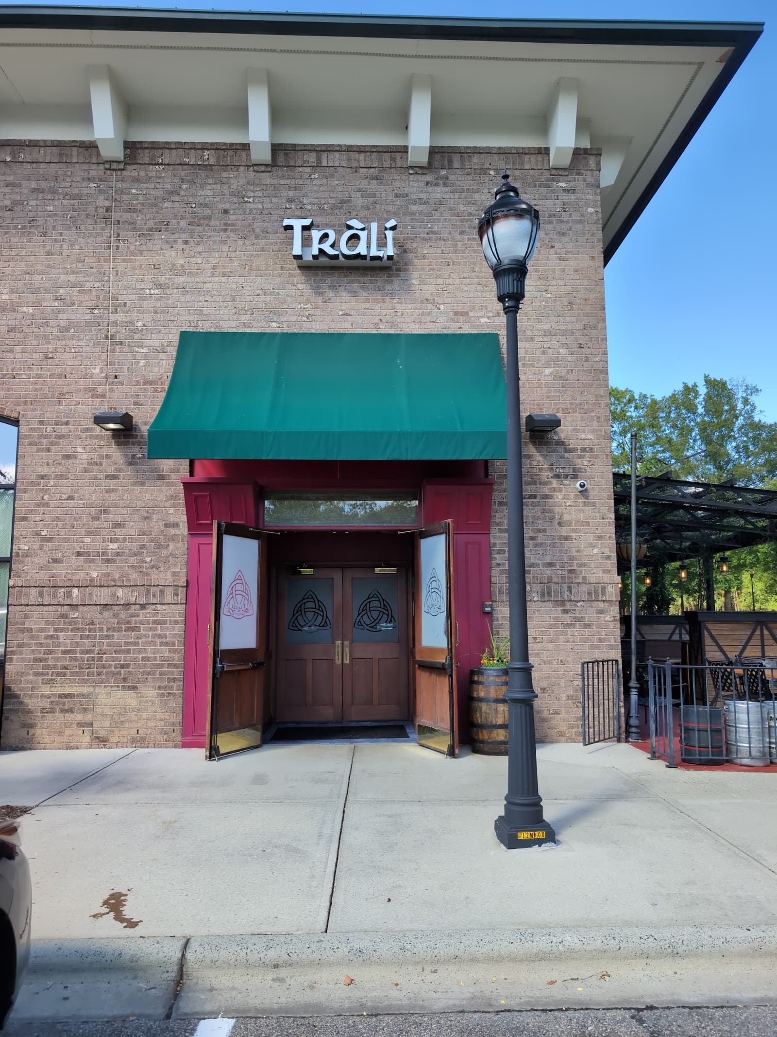 Trali Irish Pub & Restaurant — Irish pub in Raleigh
