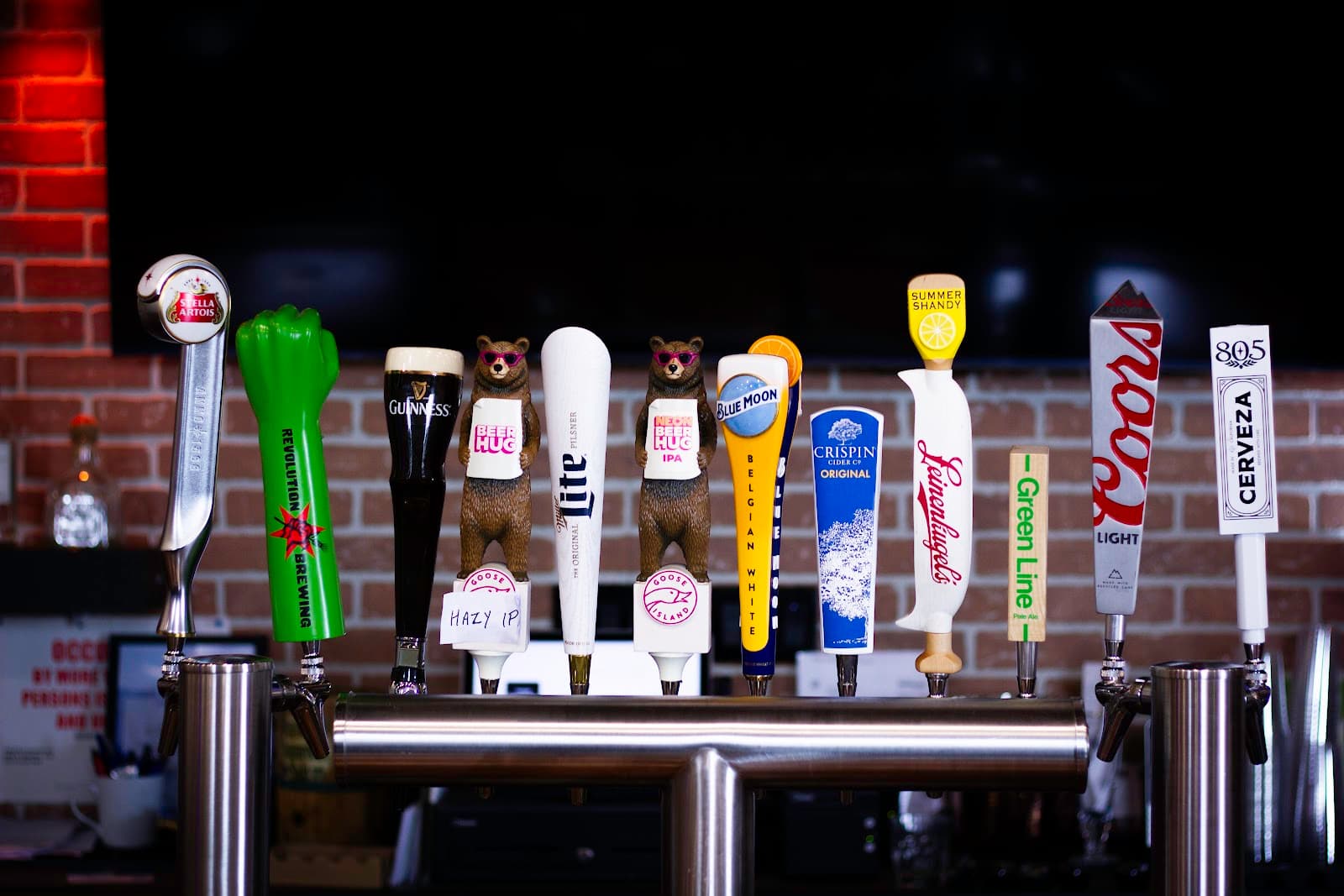 Twisted Shamrock Pub — Irish pub in Chicago