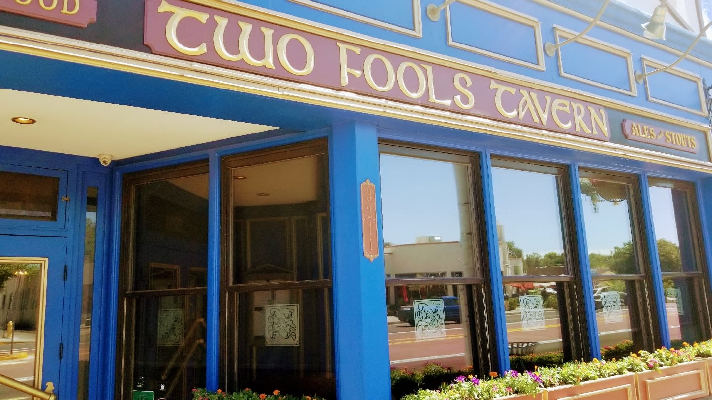 Two Fools Tavern — Irish pub in Albuquerque