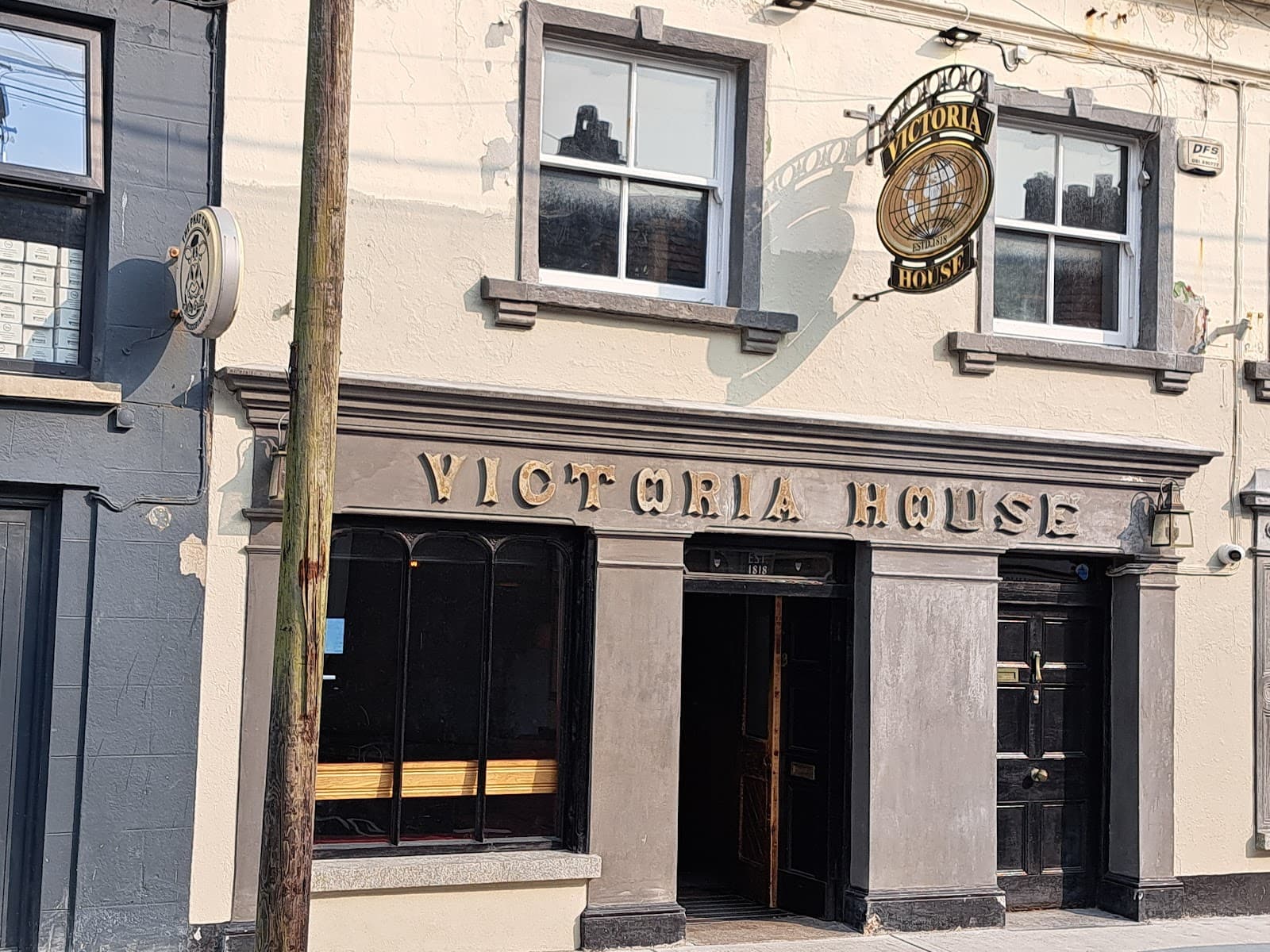 Victoria House Bar — Irish pub in Tramore