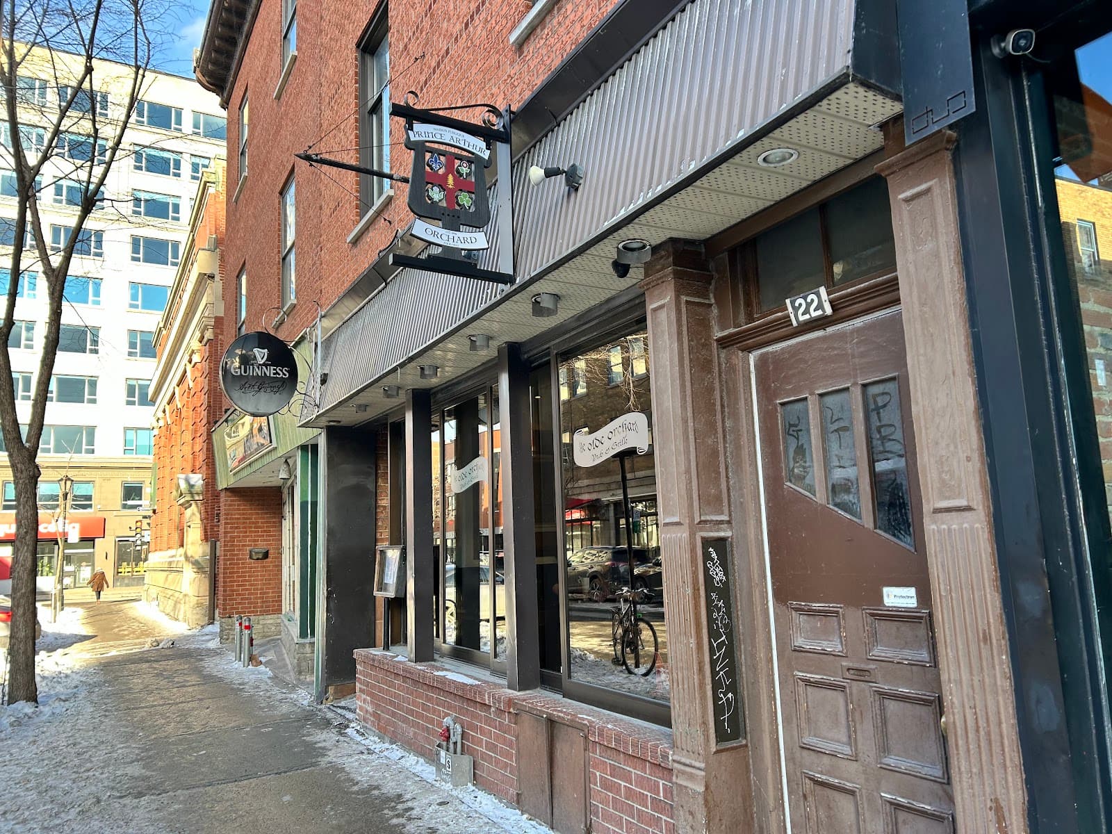 Ye Olde Orchard Pub & Grill — Irish pub in Montreal