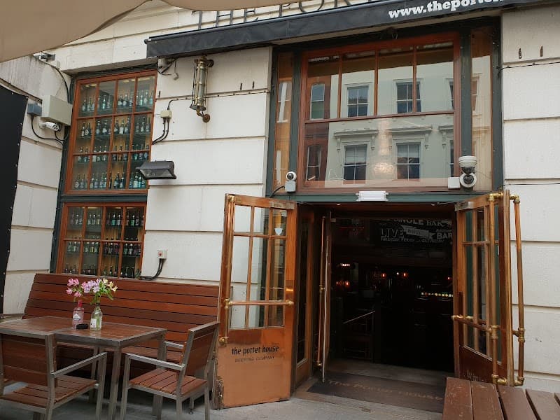 The Porterhouse — Irish pub in London